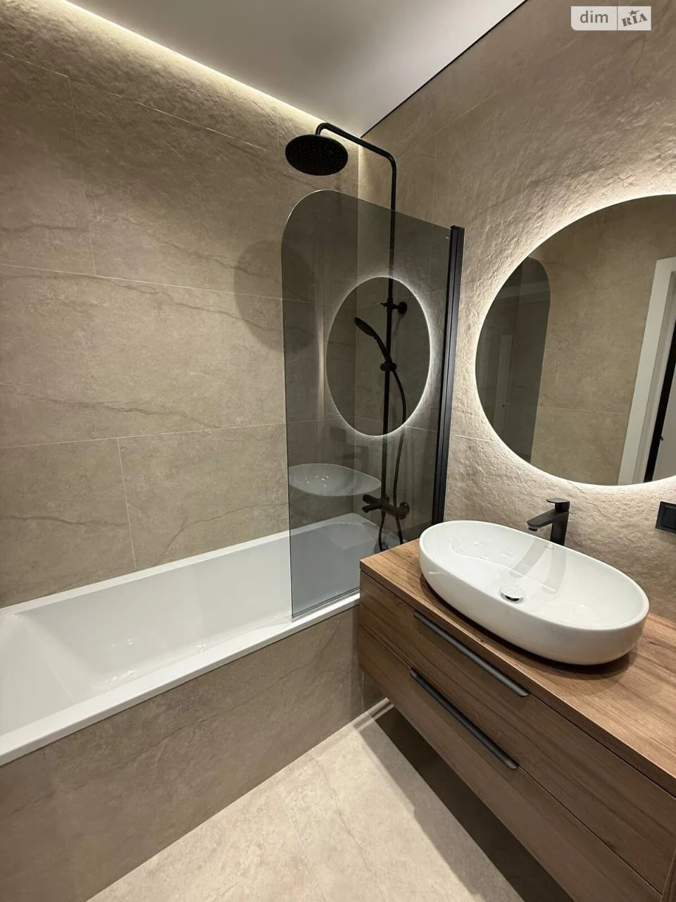 Sale Apartment New Lviv