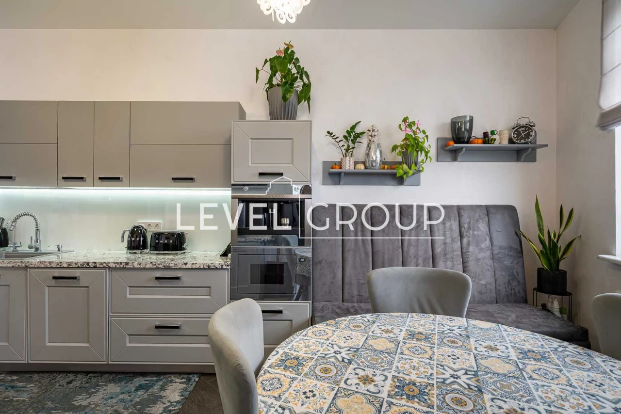Продаж просторої 3-кімнатній квартири | 154 м² | вул. Преображенська