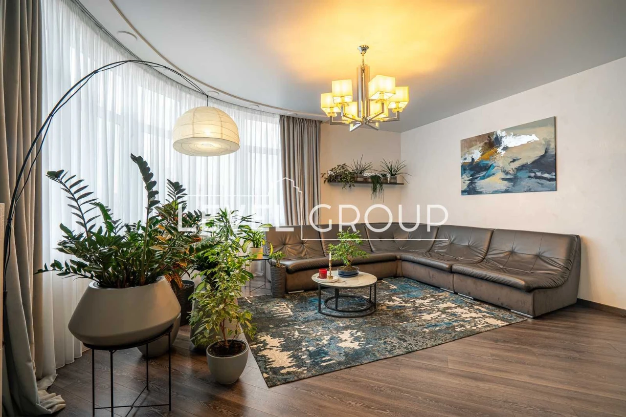 Продаж просторої 3-кімнатній квартири | 154 м² | вул. Преображенська