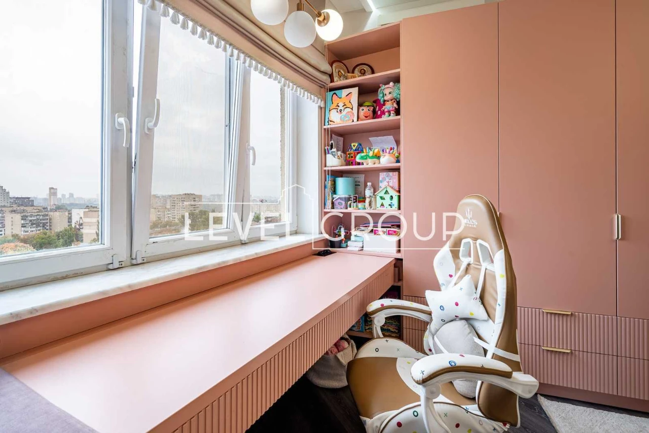 Продаж просторої 3-кімнатній квартири | 154 м² | вул. Преображенська