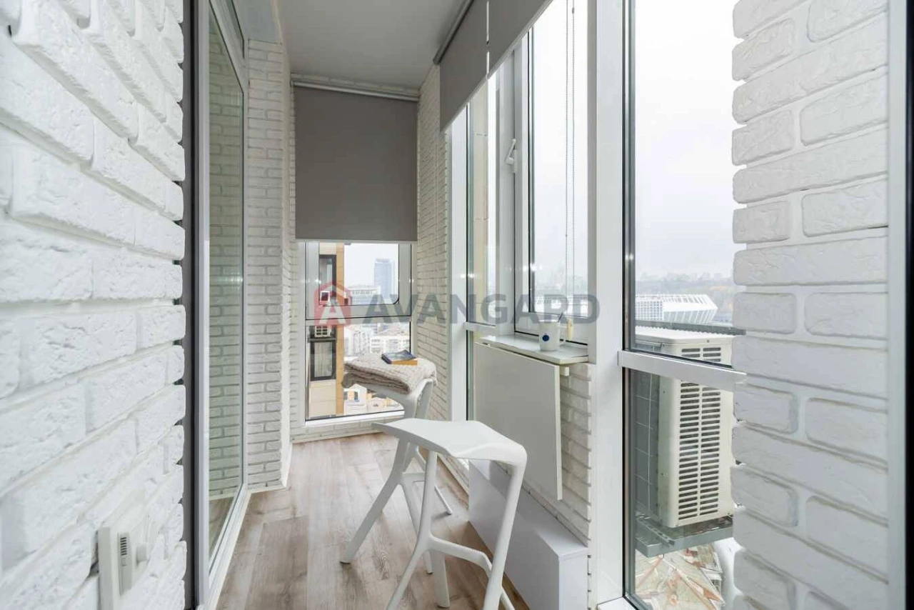 For Sale 2-bedroom apartment, Kyiv, Holosiiv, Saksahans'ka Street