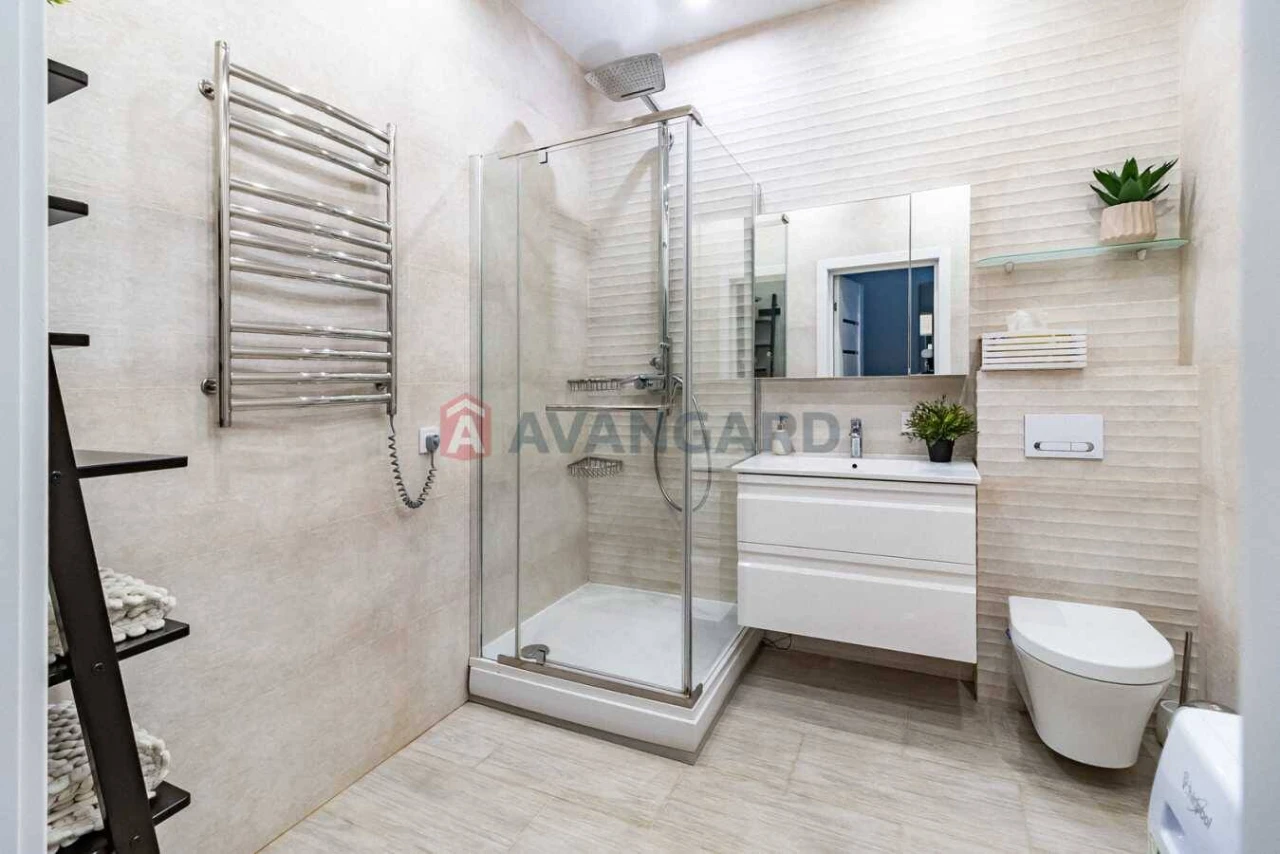 For Sale 2-bedroom apartment, Kyiv, Holosiiv, Saksahans'ka Street