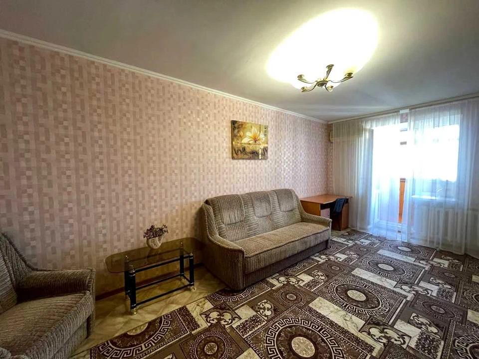 Квартира. Київ, Драгоманова вул.