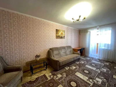 Квартира. Київ, Драгоманова вул.