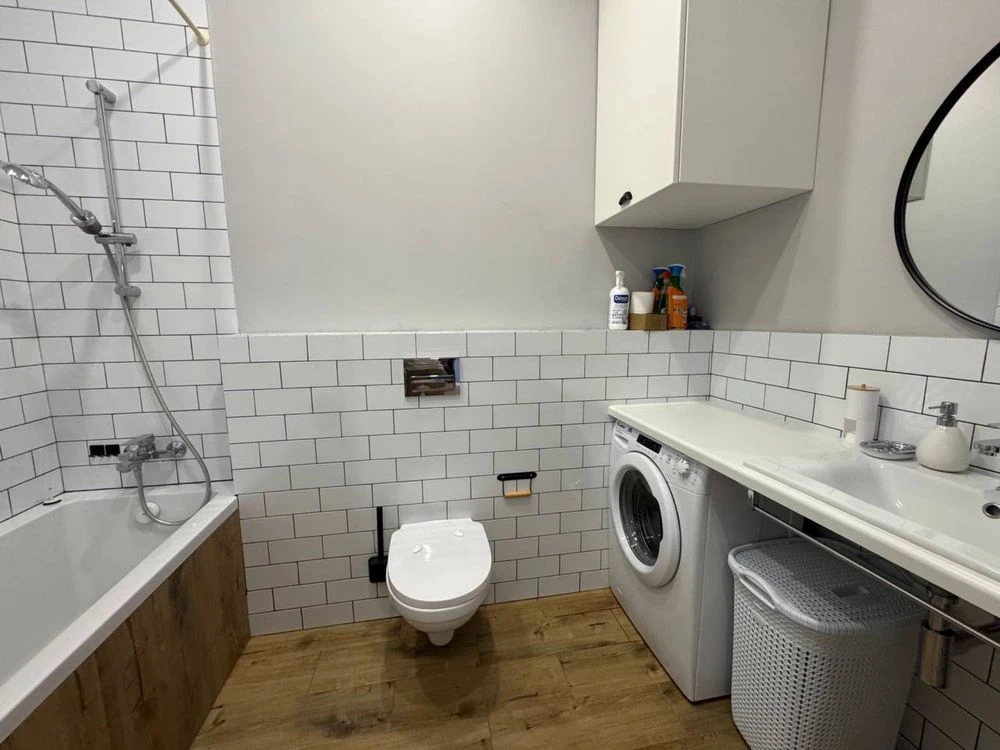 For Sale: 2-room apartment in residential complex "Zatishniy". Victory Mandrykovs