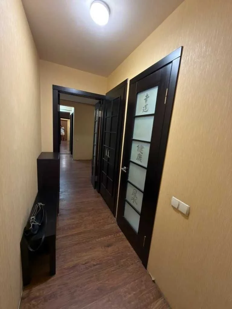 For Sale - 3-Room Apartment, Vorontsova Radistov