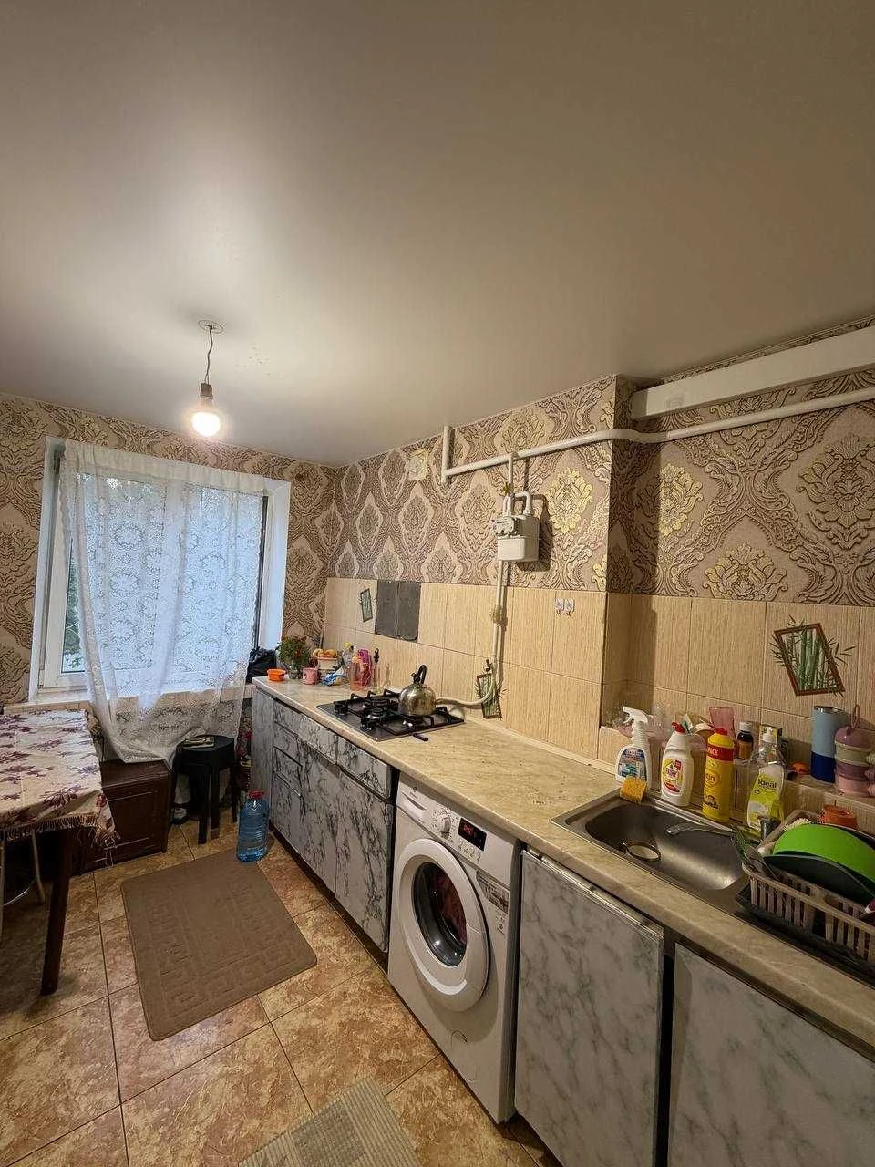 For Sale: Cozy 2-Bedroom Apartment in Chervonyi Kam'