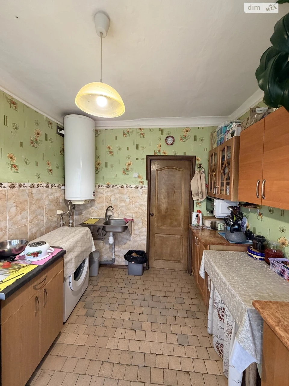 Sale of Room in Grain Storage