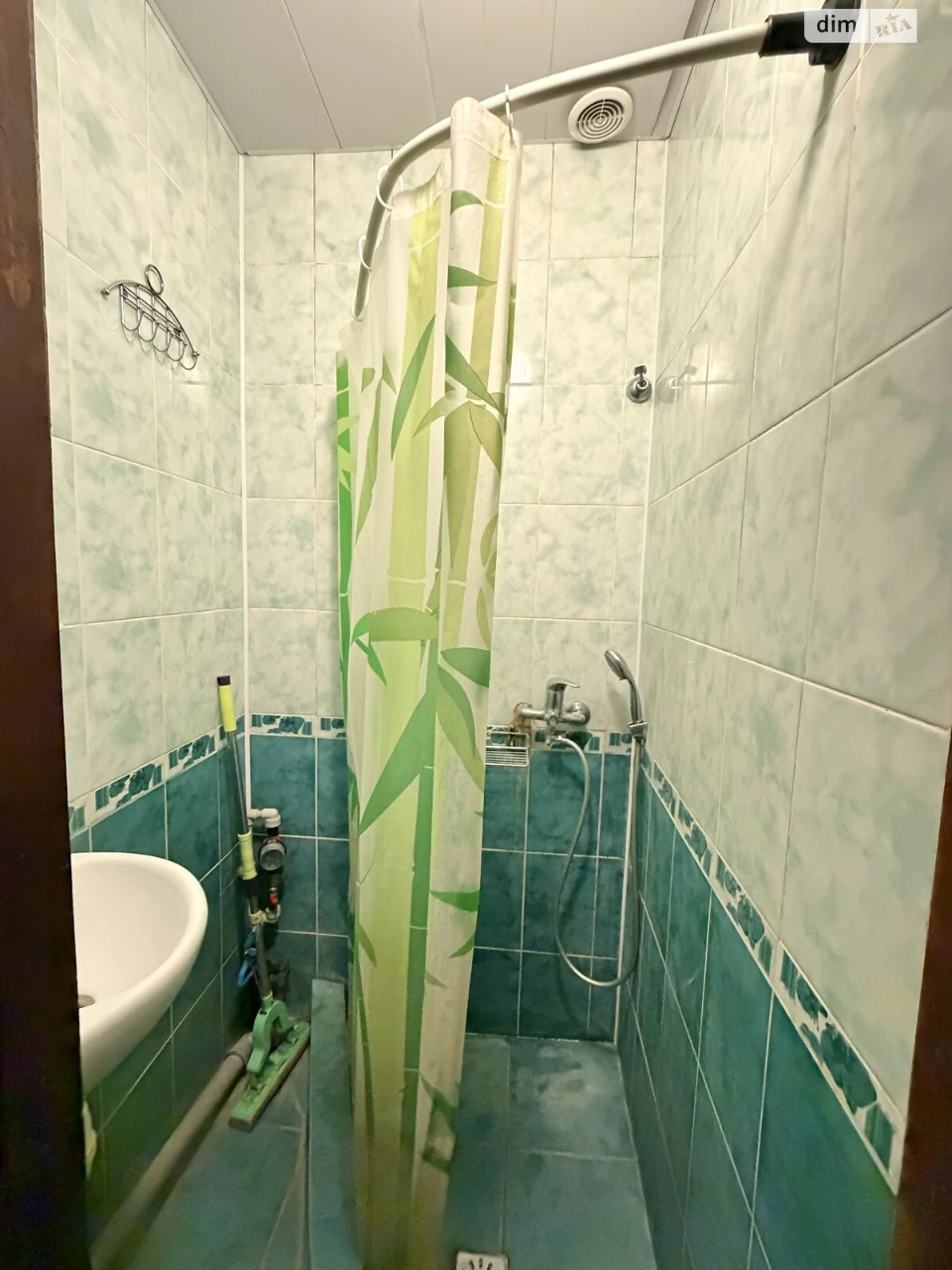 Sale of Room in Grain Storage
