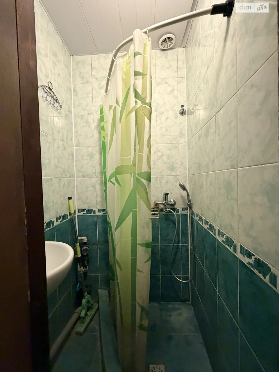 Sale of Room in Grain Storage