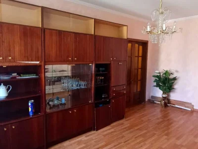 Квартира. Кривий Ріг, вулиця Олексія Різниченка, 5