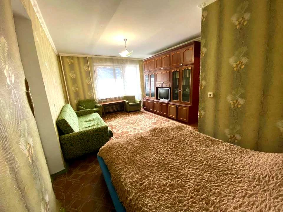 Квартира. Кривий Ріг, 5-й Зарічний мікрорайон, вул.