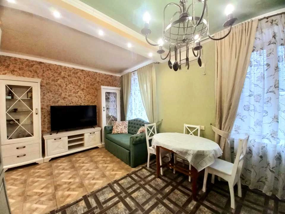 Квартира. Кривой Ріг, Захисників Азовсталі, 1