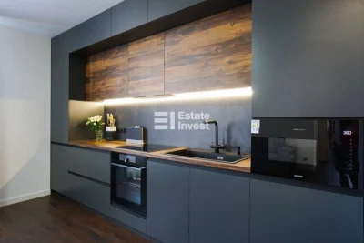 I will sell a 3-room apartment with a new designer renovation in the Varsha residential complex