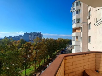 Apartment. Bucha, Nove shose