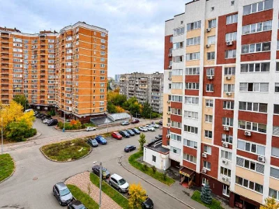 Apartment. Vyshneve, Masihnobudivnykiv Street