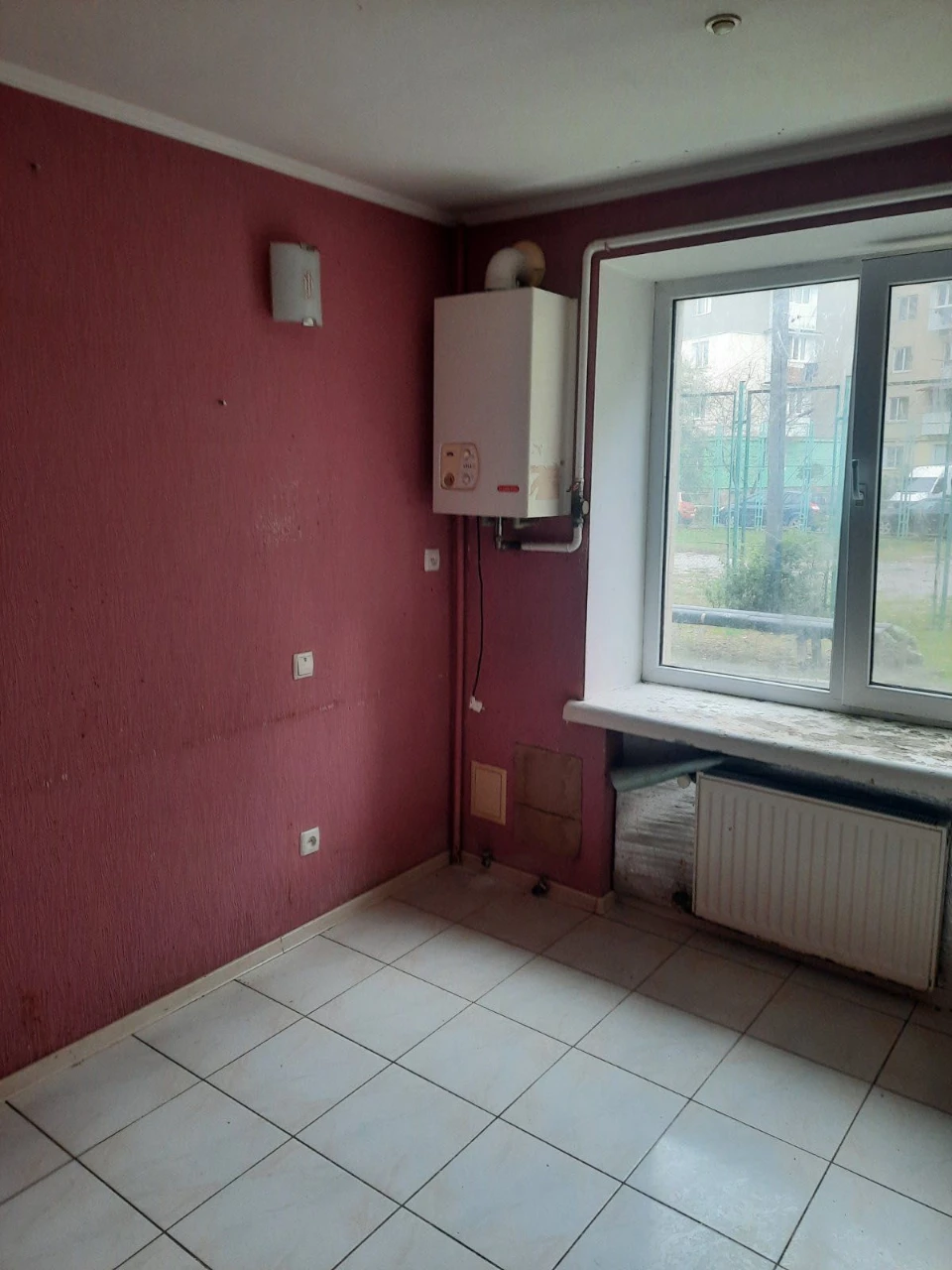 Продається 3-кімнатна квартира в центрі міста Могилев-Подільський