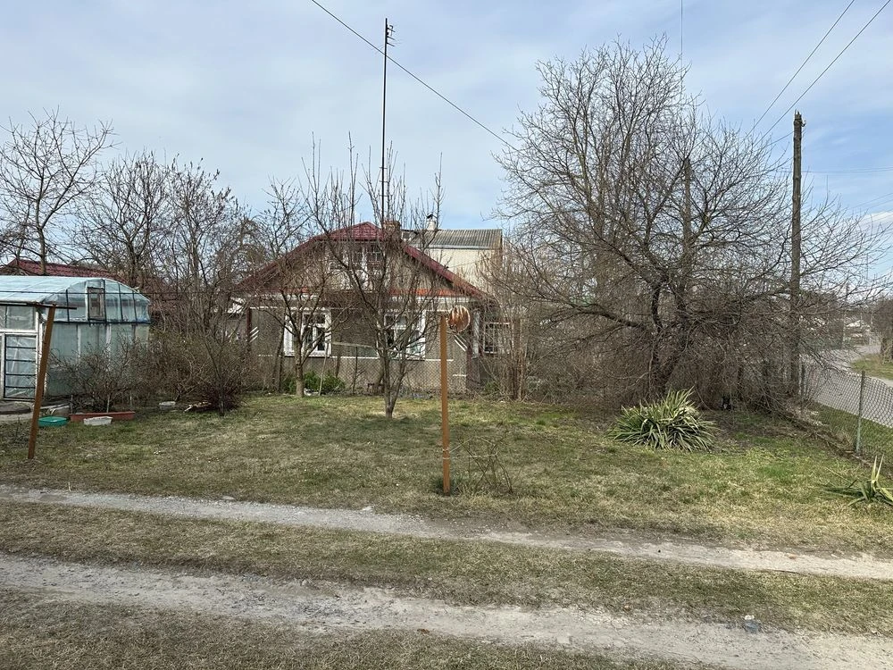Продається 3-кімнатна квартира.