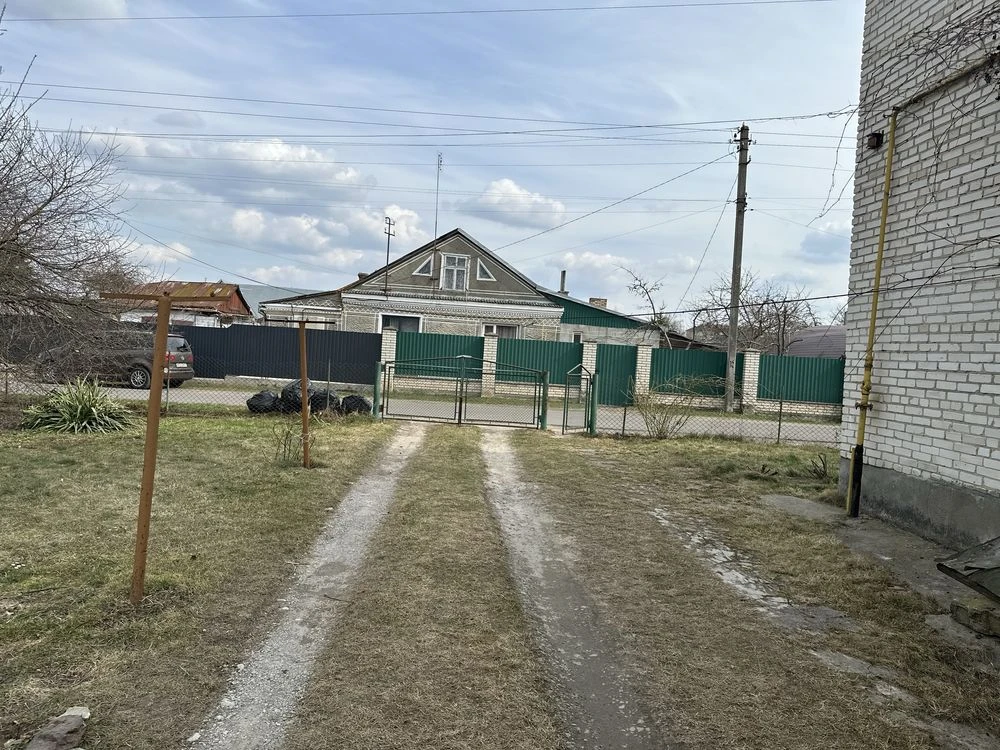 Продається 3-кімнатна квартира.