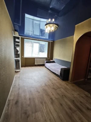 Продається однокімнатна квартира. Дніпробуд