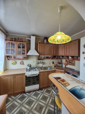 Продаж 3-кімнатній квартири в Дзержинці