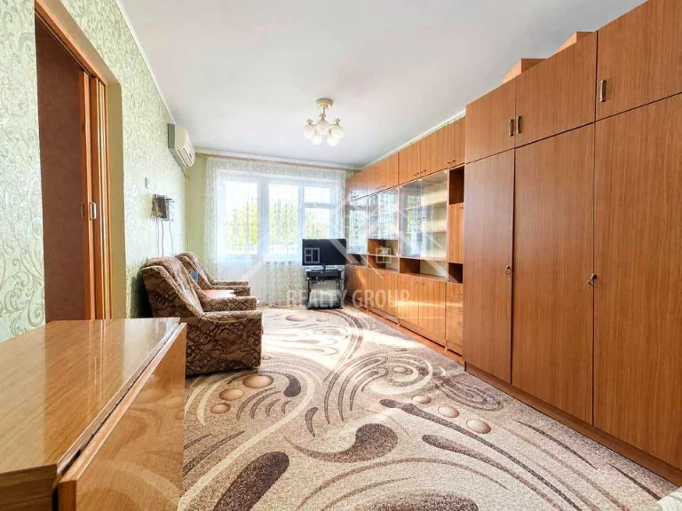 Apartment. 170th Anniversary Avenue, Kryvyi Rih