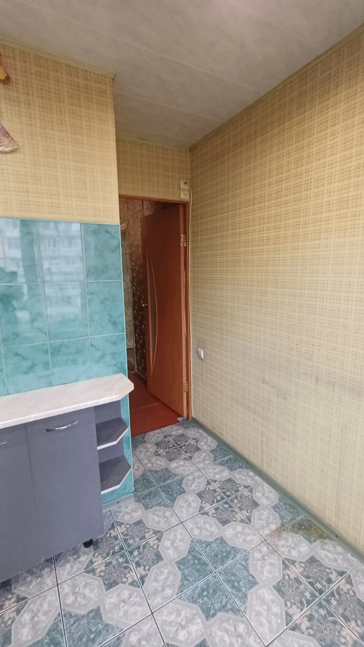 Продається 2-кімнатна квартира. вул. Генерала Радієвського, Саксон
