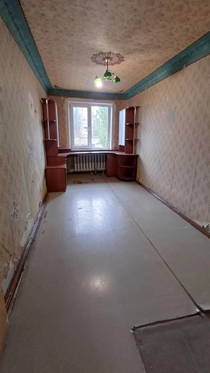 Продається 2-кімнатна квартира. вул. Генерала Радієвського, Саксон