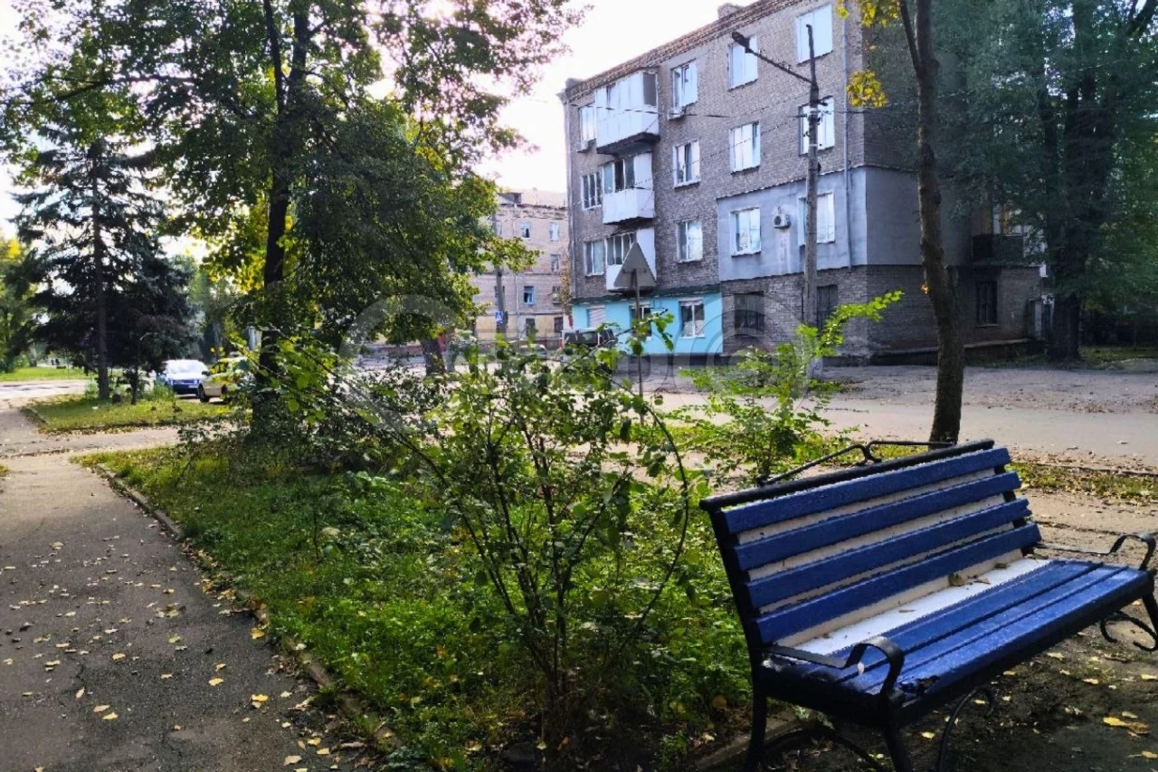 Sale of a 2-bedroom apartment. South-East-West-North.