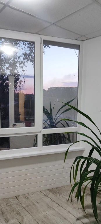 For sale 3 rooms in building 5/9, Gornyatsky district