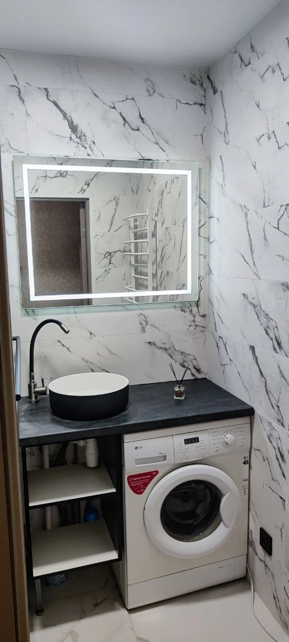 For sale 3 rooms in building 5/9, Gornyatsky district