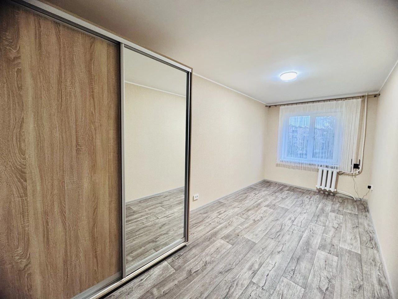 Продам 3-кімнатну квартиру по вул.Соборності (Соцмісто)