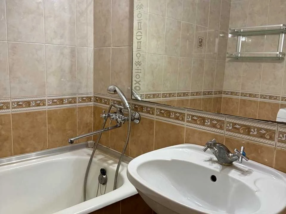 Apartment. Kryvyi Rih, Lisoho Vulytsa