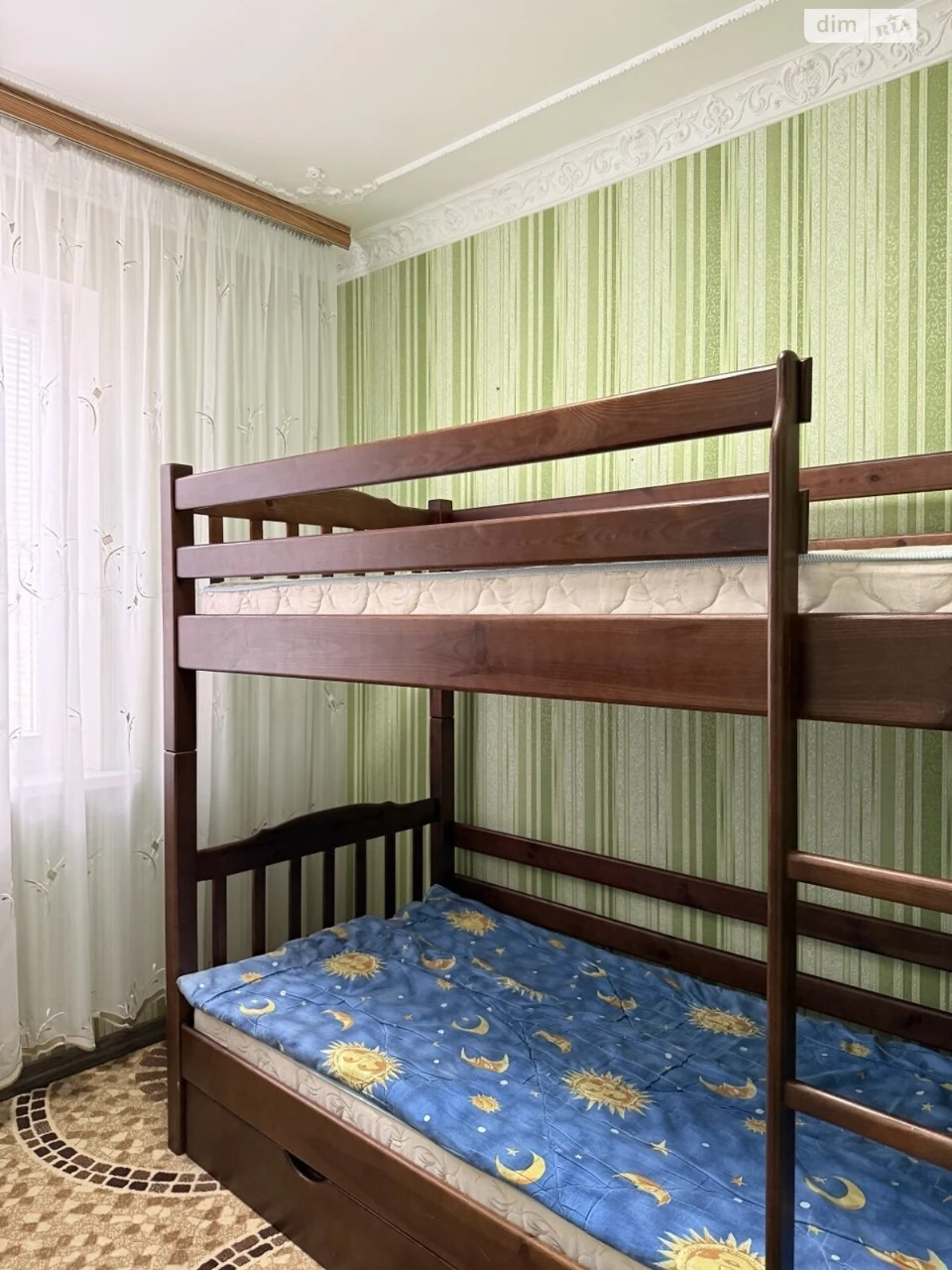 Apartment for Sale - Dovzhinsky