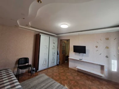 One-bedroom apartment for sale, 173rd quarter