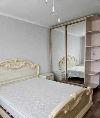 Продам 2х кімнатну квартиру на Даманском