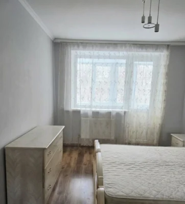 Продам 2х кімнатну квартиру на Даманском