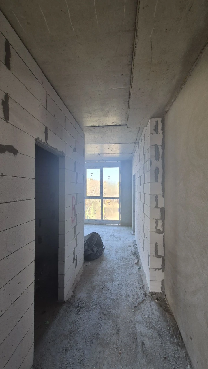 Продам 1 к квартиру з видом на паланок та парк