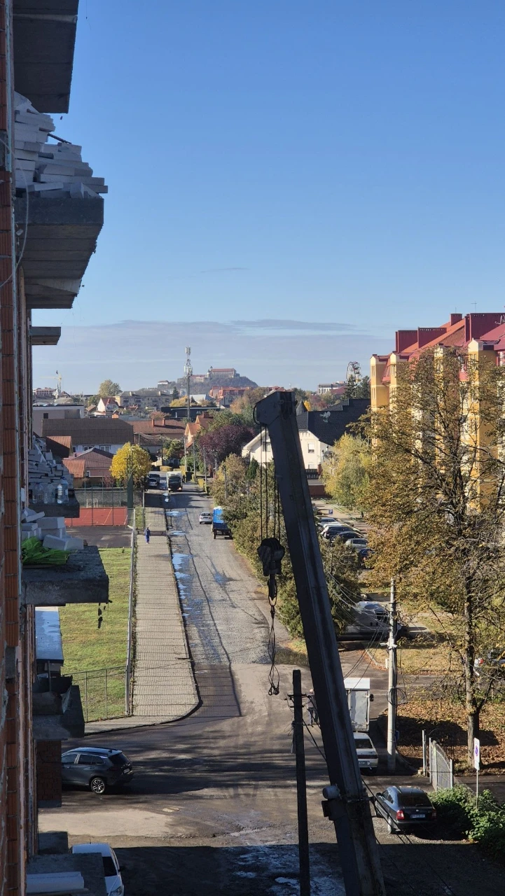 Продам 1 к квартиру з видом на паланок та парк