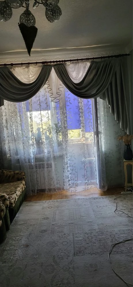 Двокімнатна квартира в центрі, на вулиці Торгова площа. М