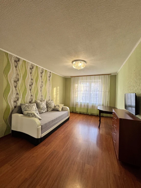 Sale of a 1-room apartment with an interesting layout.
