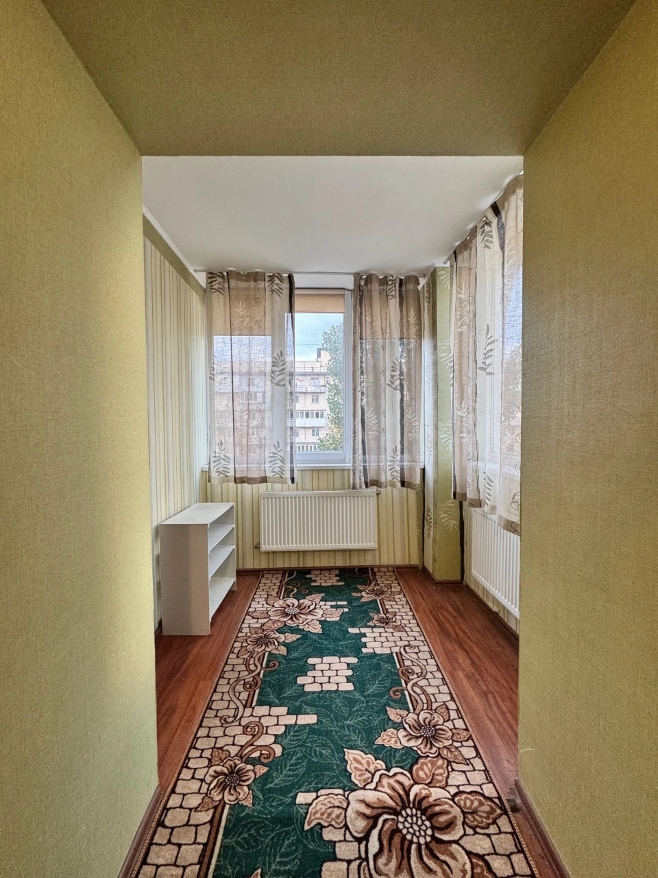 Sale of a 1-room apartment with an interesting layout.