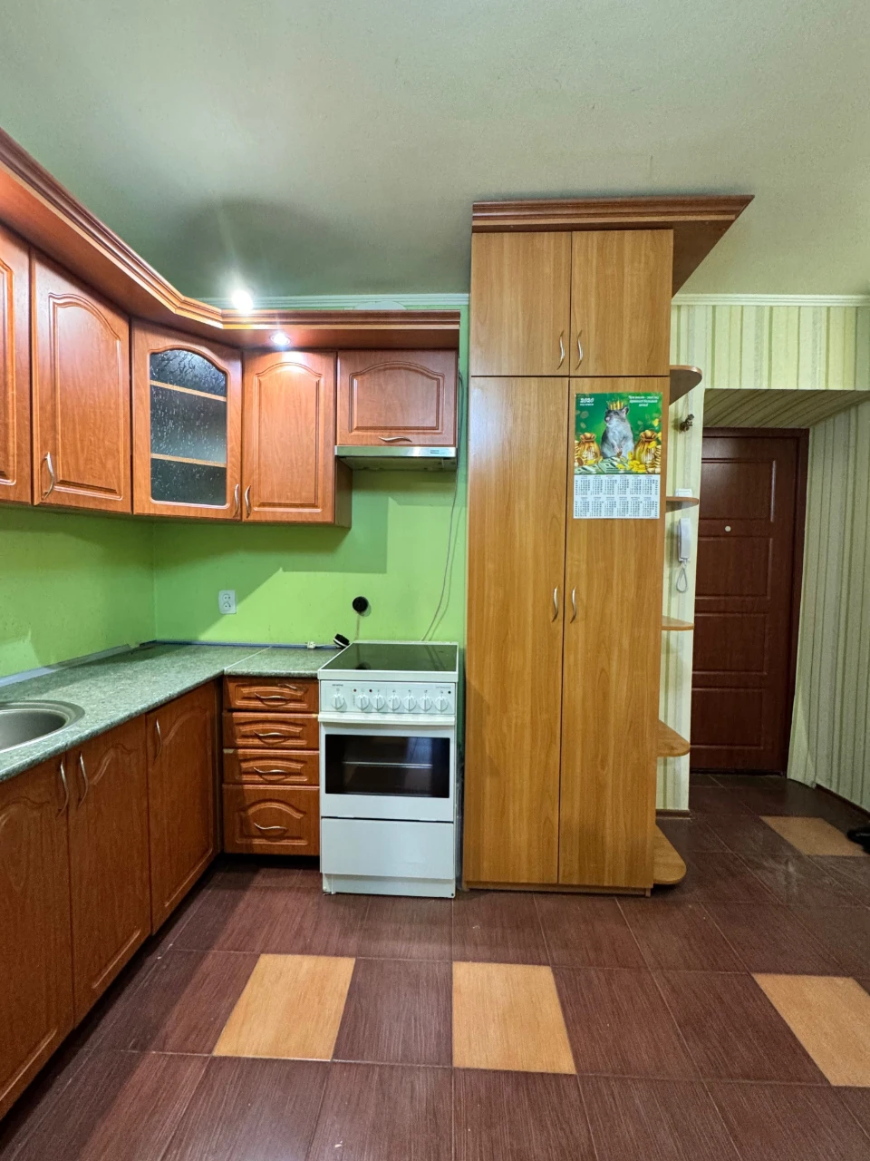 Sale of a 1-room apartment with an interesting layout.