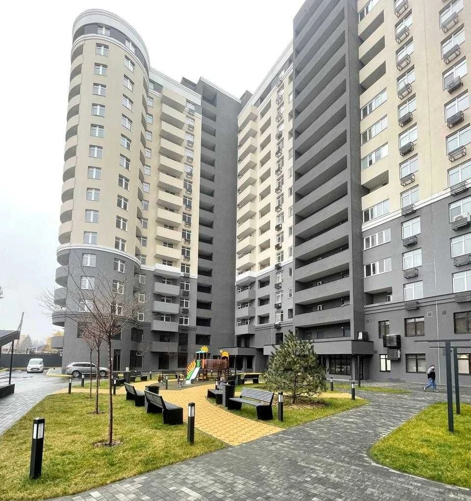 Продаж 2-кімнатної квартири 69 м² в ЖК "Борисо-Глібський"