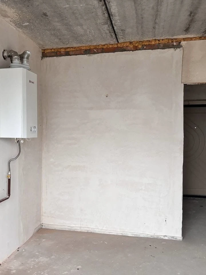 Buy apartment in a completed house. One-room apartment with gas