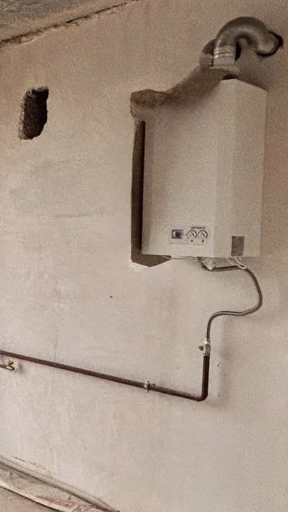 Buy apartment in a completed house. One-room apartment with gas