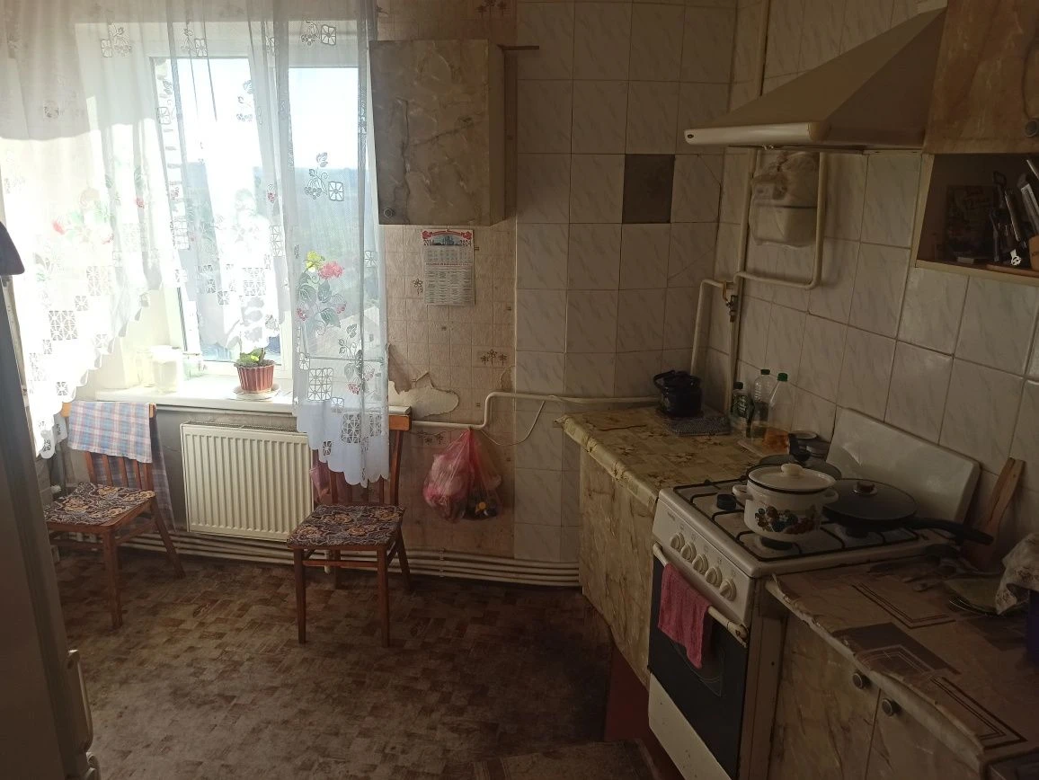 Продам 3-х кімнатну квартиру. Центр.