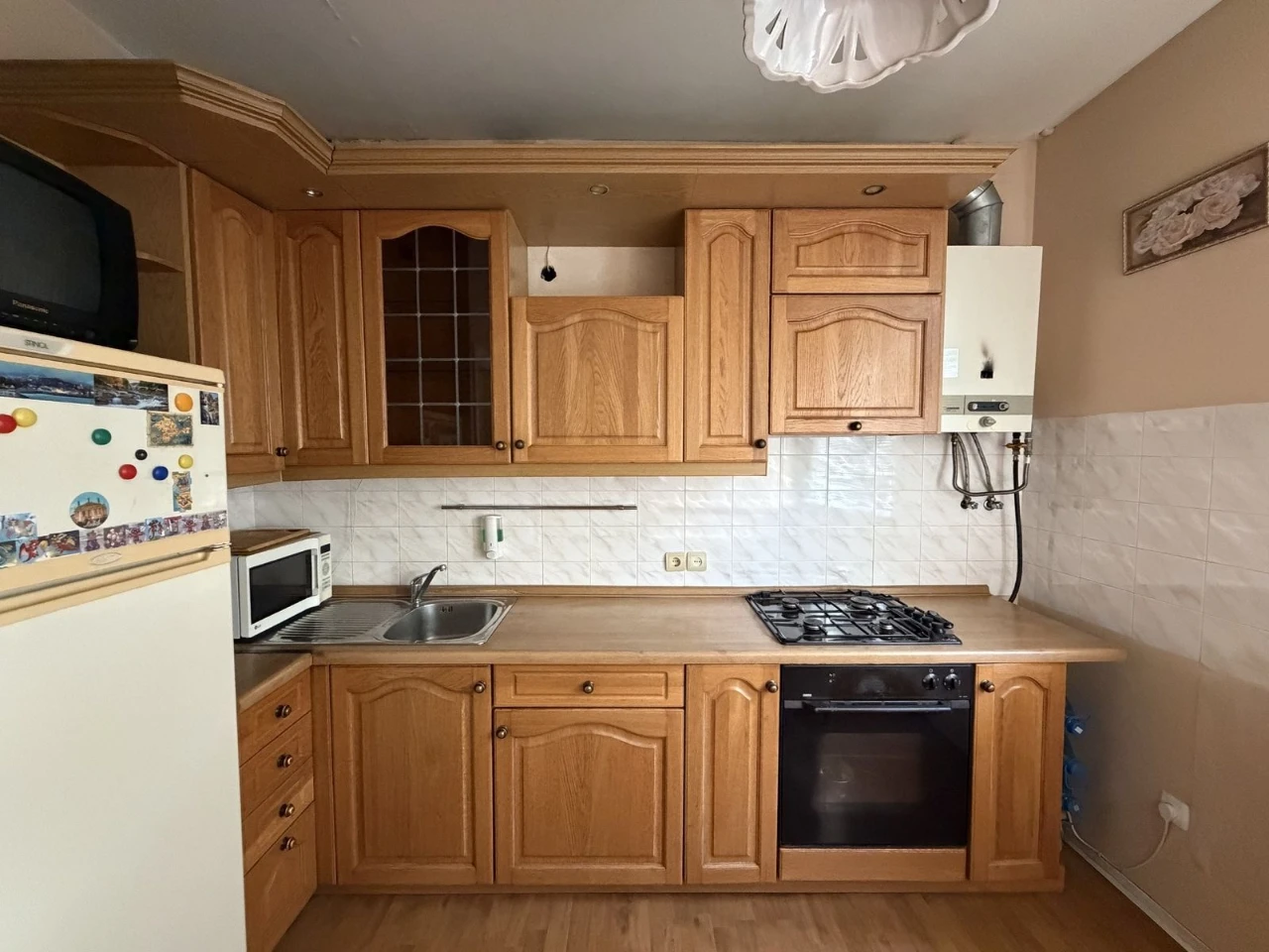 2-bedroom apartment, low floor