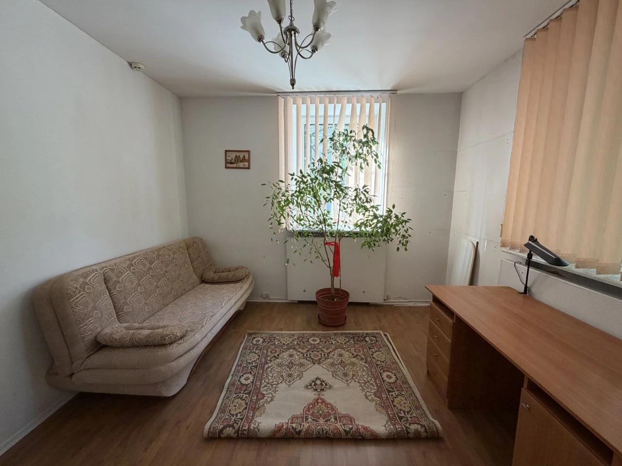2-bedroom apartment, low floor