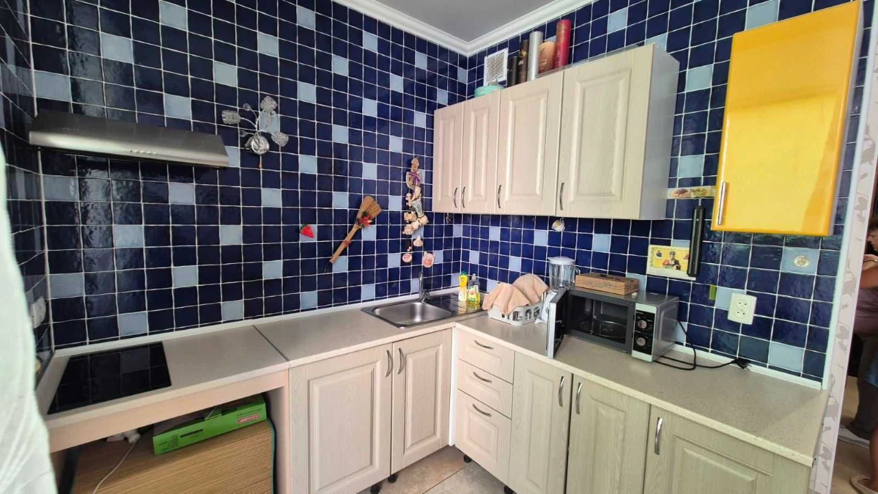 Sale of a 1-room apartment in a new building.